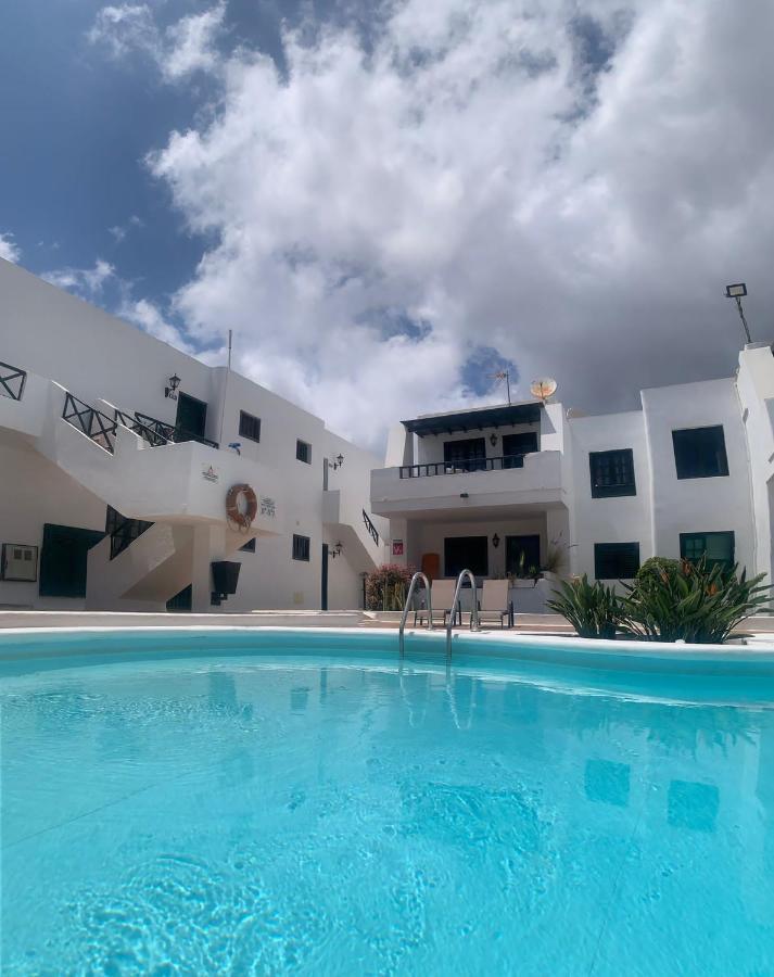 Apartamentos Albatros Puerto del Carmen  Exterior photo