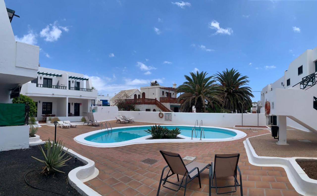 Apartamentos Albatros Puerto del Carmen  Exterior photo
