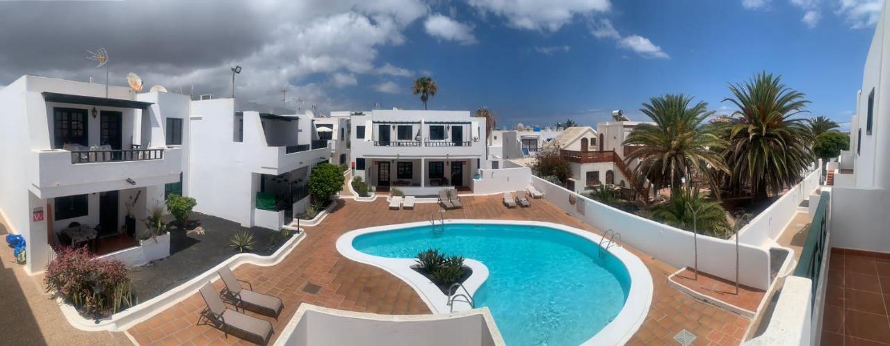 Apartamentos Albatros Puerto del Carmen  Exterior photo
