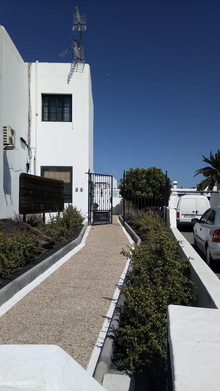 Apartamentos Albatros Puerto del Carmen  Exterior photo