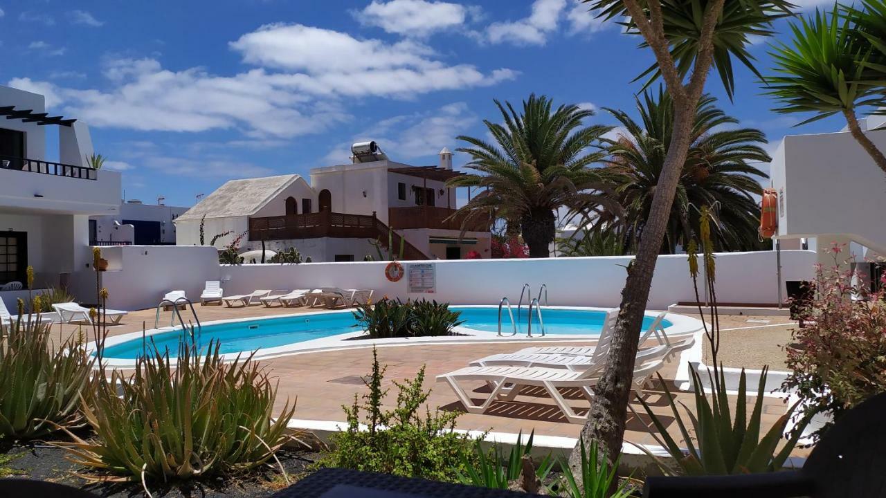 Apartamentos Albatros Puerto del Carmen  Exterior photo